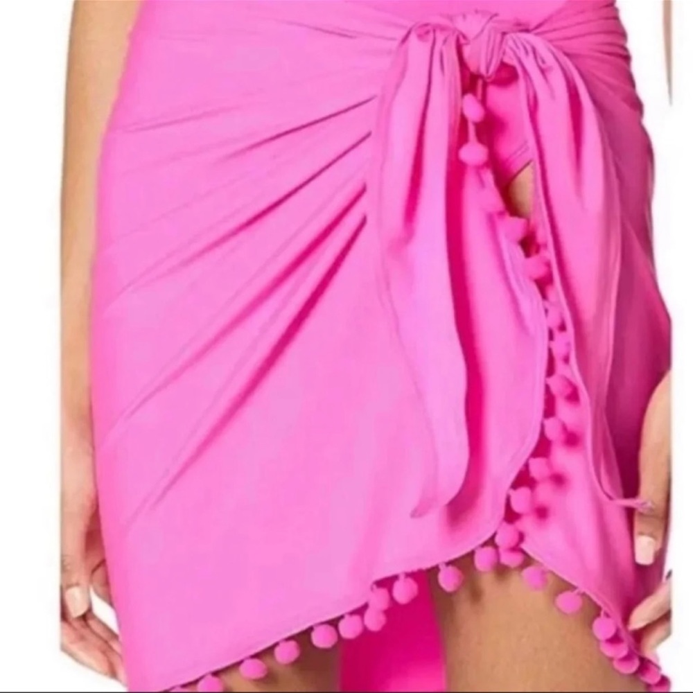 Lilly Pulitzer Paxton sarong in starburst pink M/L